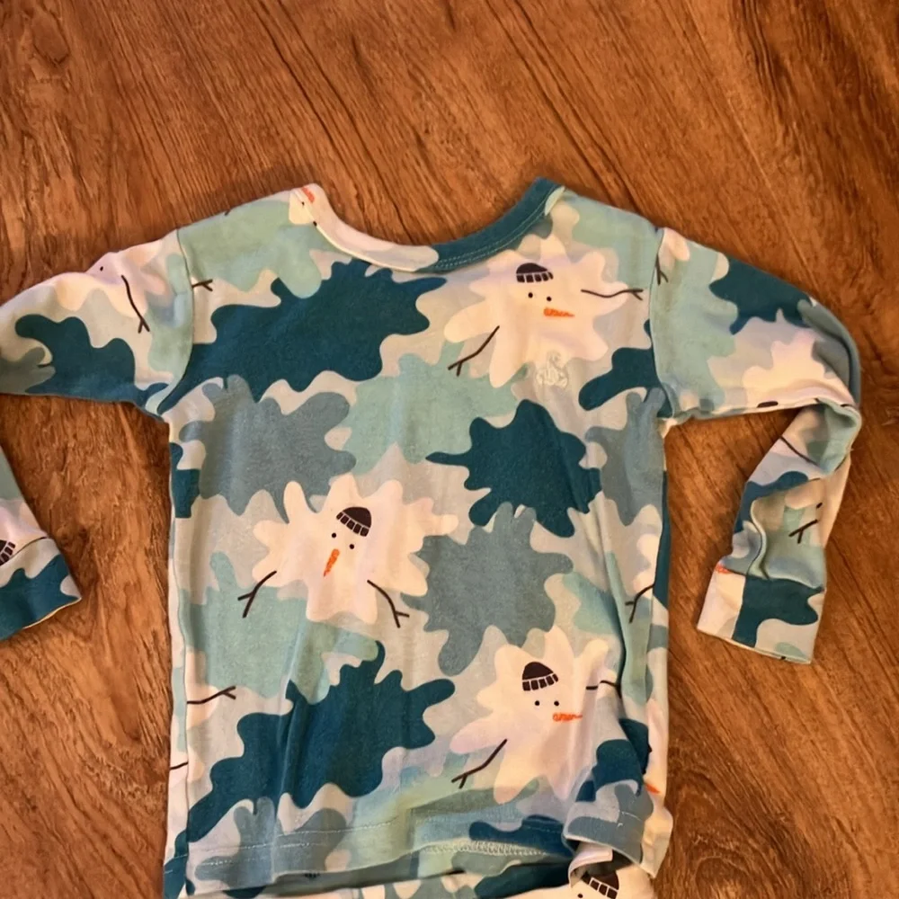 Baby gap 2 years melted snowman 2 piece pajamas